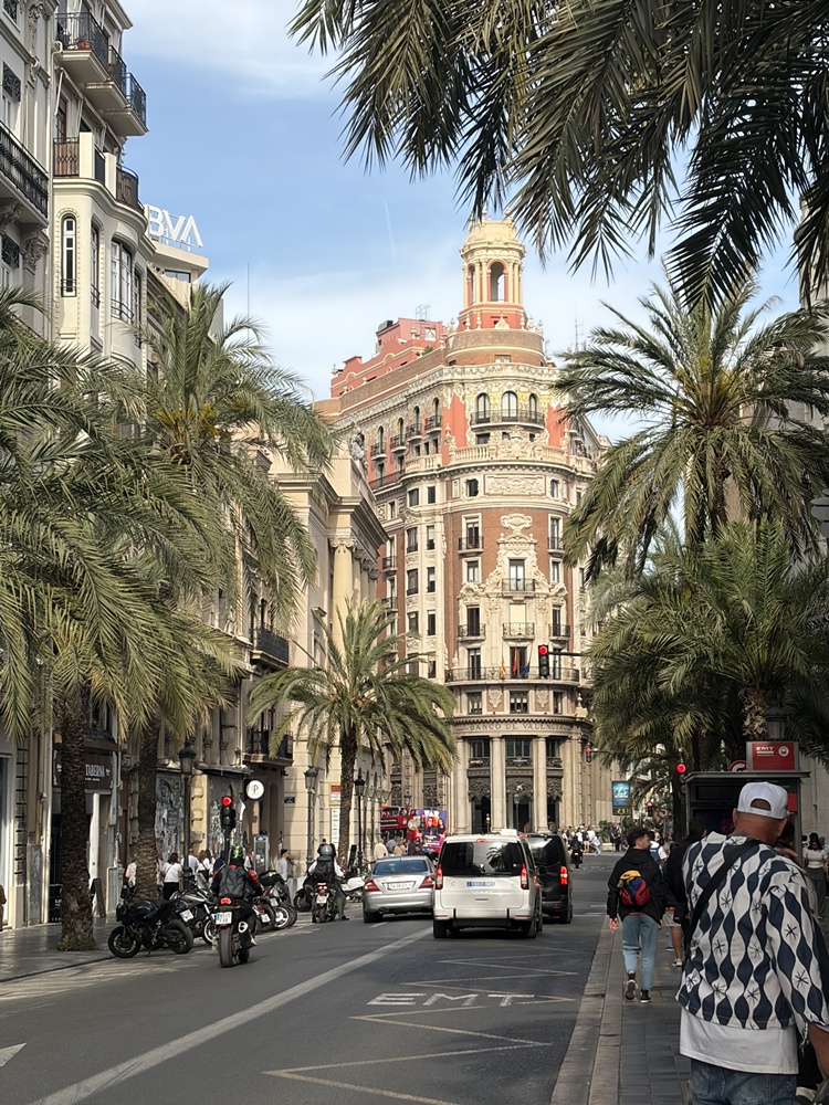 Carrer de Juan de Austria – Valencias elegante Einkaufsmeile im Herzen der Stadt